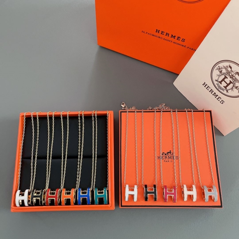H**mes necklaces